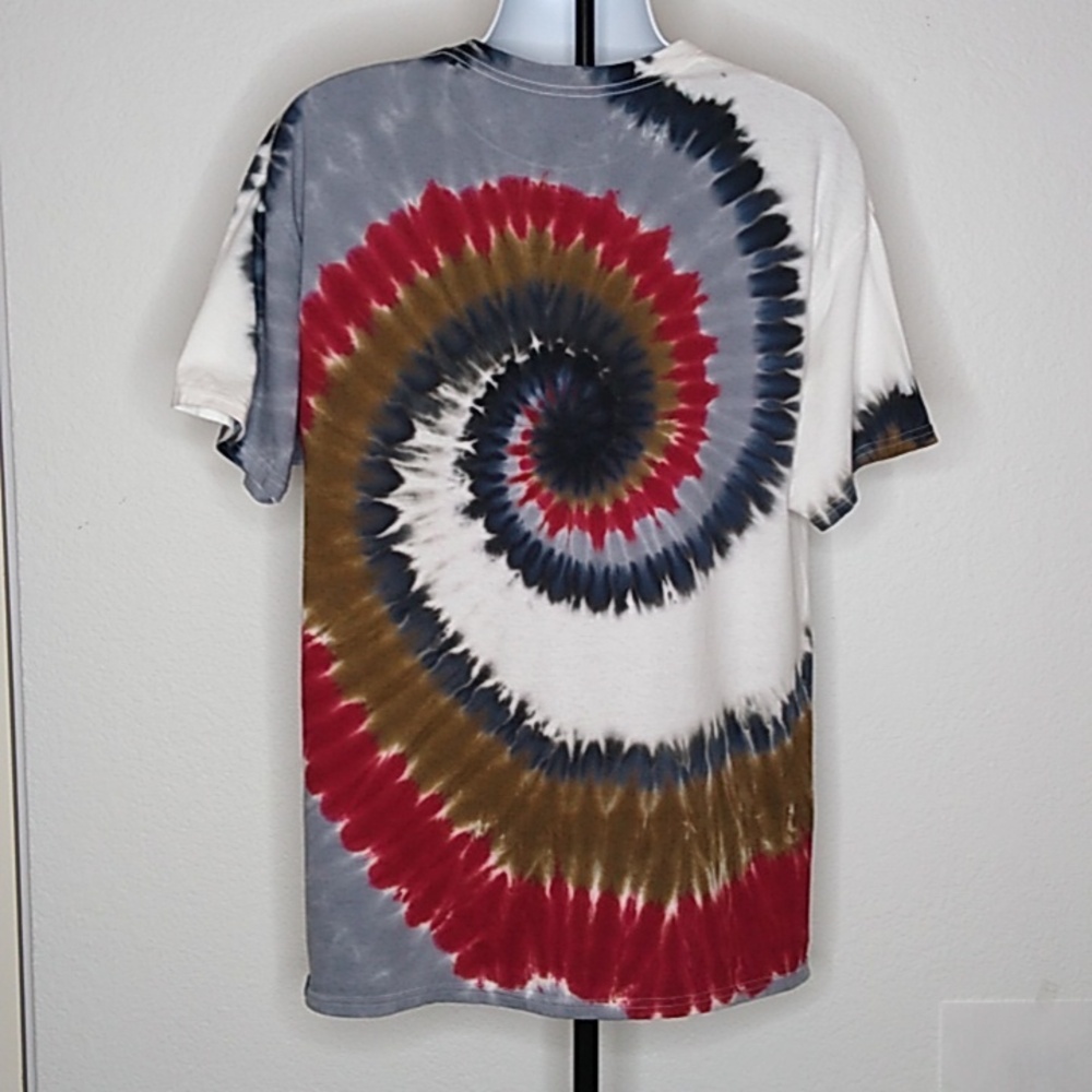 New Tie-Dye Spiral Men's Shirt - Picture 4 of 5